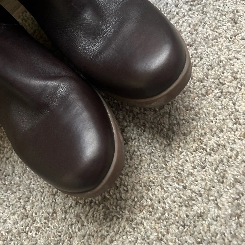 UGG Australia Cassidy Leather Puffy Brown Wedge Winter Boots Women's Size 9 Rain